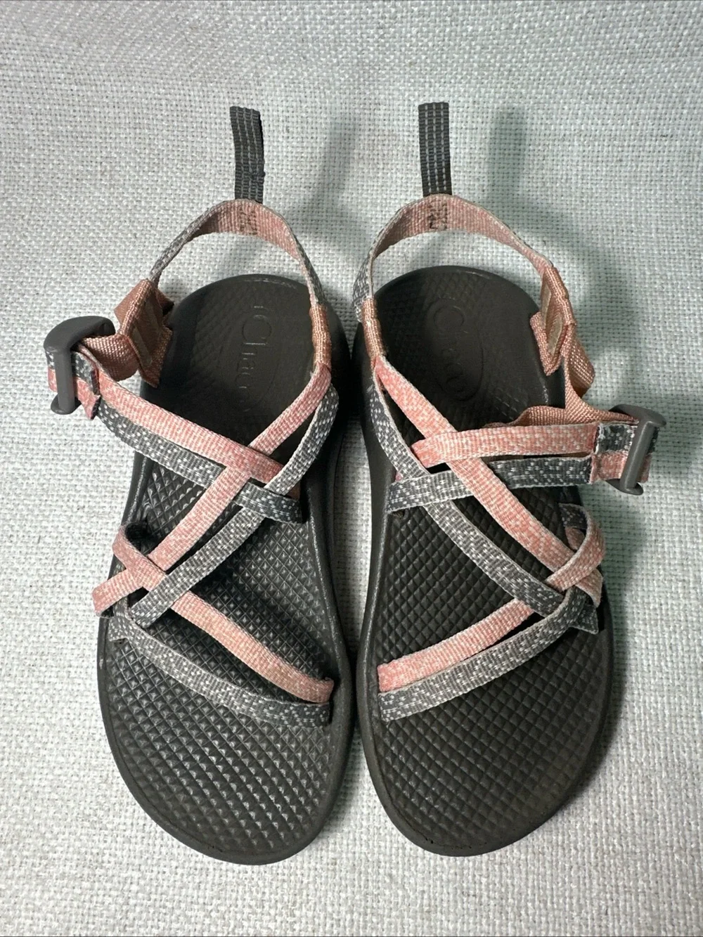 Chaco Girls Pink & Gray Strappy Sandals with Black Footbed Size 2